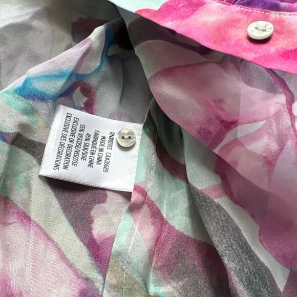 Robert Graham Silk Blend Blouse - Picture 5 of 7